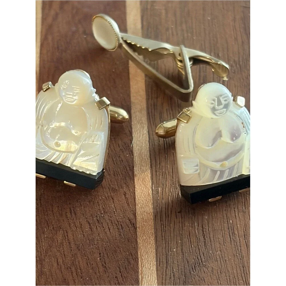 Vintage Swank Mother of Pearl /Onyx laughing Buddha cufflinks and tie tack set.